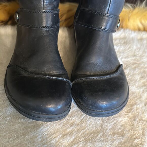 Collection by Clark’s 7.5 (3275) - Picture 2 of 8